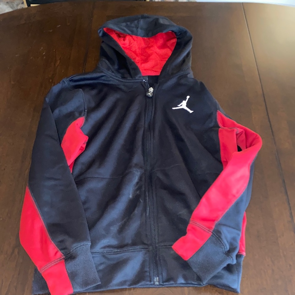 Jordan Therma-Fit Zip-Up Hoodie Kids Large. 10/10 Condition. Very comfortable